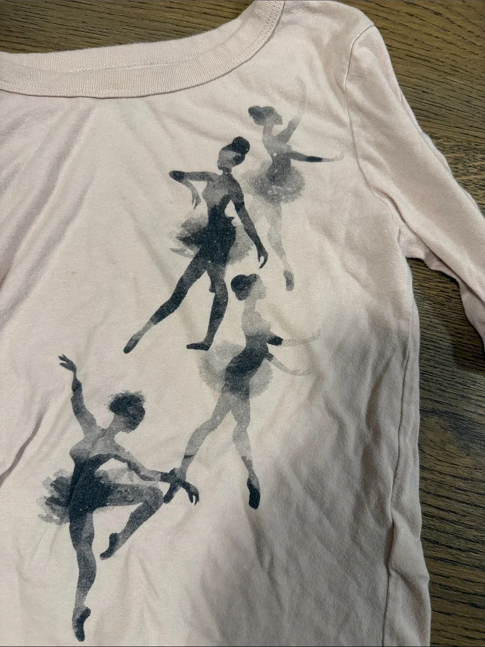Set of 4 girls long sleeve tees - size M (8)